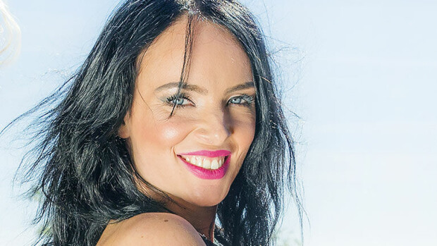 Alasti poseeraava Suomen Miss Peppu -voittaja Tanja on varattu nainen, eikä ihme: jestas mitkä kurvit - hävyttömät kuvat! tanja sundell
