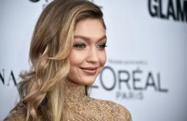 Mallikaunotar Gigi Hadid avautuu sairaudestaan – vastaa kritiikkiin liian laihasta vartalosta!