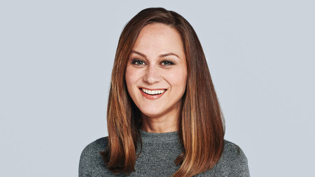 Vastaava tuottaja kommentoi Terhi Kokkosen poistamista Vain elämää -ohjelmasta: Terhi ilmoitti itse, että haluaisi lopettaa! Terhi Kokkonen