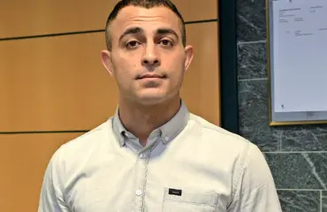 Raiskauksesta syytetyn Gladiaattorit-tähti Aresh Amirkhanin pastayritys meni konkurssiin: Nyt olen työtön! 