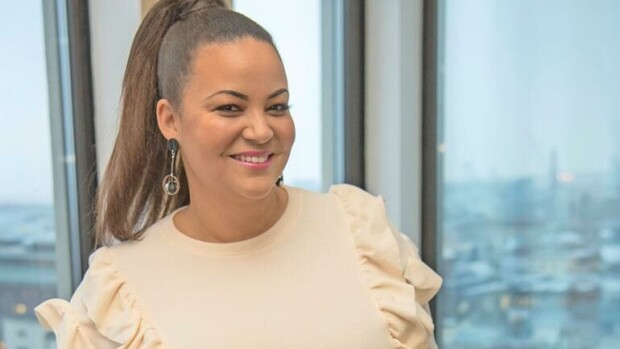 Lola Odusoga näytteli Lauri Törhösen elokuvassa: Minua varoiteltiin hänen käytöksestään! Lola