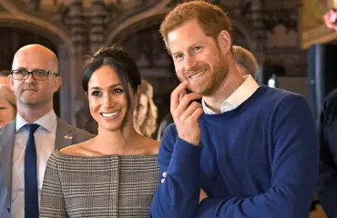 Karmea häänukkefiasko! Prinssi Harryn ja Meghanin tökeröistä näköisnukeista tuli nolo naurunaihe – katso kuva! 