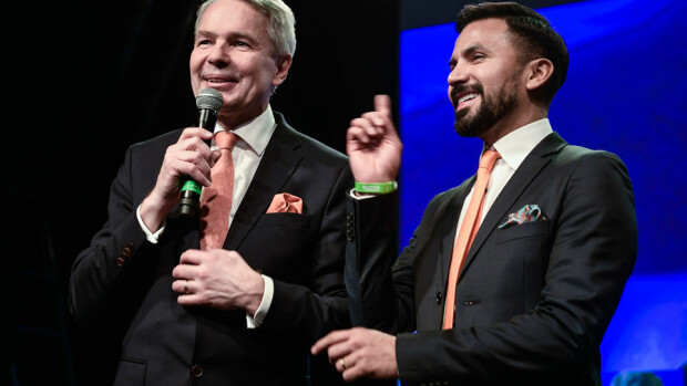 Kulttuuriväki jätti saapumatta Pekka Haaviston vaalivalvojaisiin: Heistä on rutistettu kaikki irti! Pekka Haavisto ja Antonio Flores