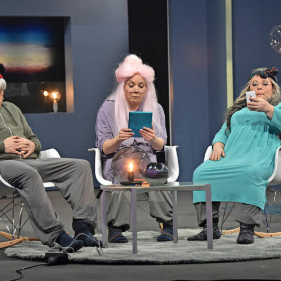 Putous-tähdet esittelevät: Tällaisia ovat sketsihahmomme – katso kuvat! Putouksen avauslähetys.