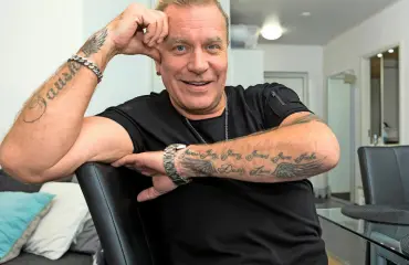 Tauski Peltonen ei haikaile enää naimisiin – satsaa baaribisnekseen: ”Minulla on vain epämääräisiä suhteita!” 