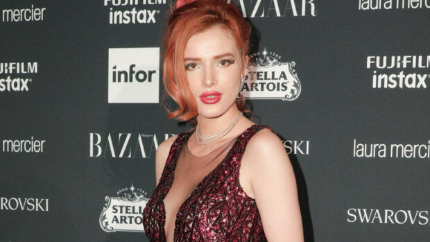 Nakukuvilla kohauttanut 20-vuotias Disney-kaunotar heitettiin ulos hotellista – epäillään polttaneen pilveä! Bella Thorne lensi ulos hotellista.