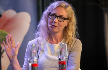 Väite: Näin Anneli Auerin lapset saatiin "vihaamaan ja pelkäämään äitiään"