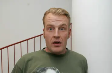 Maajussille morsian -ohjelman Tuomas ”Toma” Bährend joutuu käräjille - kirvesmies vaatii yli 10 000 euroa!