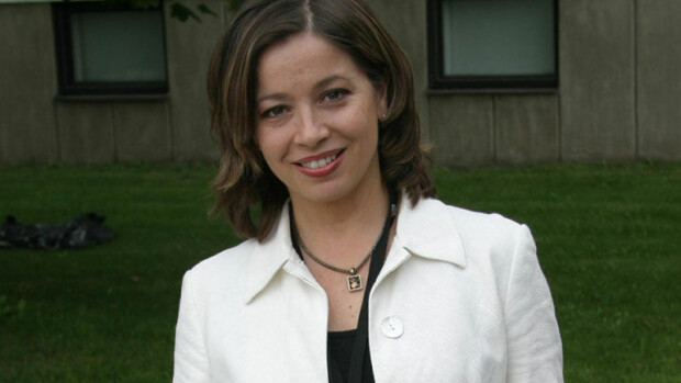 Speden Speleistä tuttu Saija Hakola kipaisi kampaajalla – kuva! Saija Hakola on nykyään kiinteistövälittäjä.