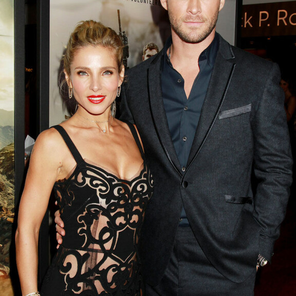 Hot mama! Elsa Pataky, 41, käänsi katseita leffaenskarissa läpinäkyvässä iltapuvussa - katso kuvat! Elsa Pataky ja Chris Hemsworth