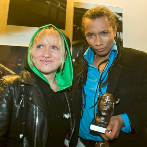 Neljä studioalbumia julkaisseen Kwanin soundi tuli tutuksi 2000-luvun alun soittolistoilla. Yhtye pokkasi levyillään kultaa, platinaa ja tuplaplatinaa. Kuvassa Mariko ja Tidjan vuonna 2005. Neljä studioalbumia julkaisseen Kwanin soundi tuli tutuksi 2000-luvun alun soittolistoilla. Yhtye pokkasi levyillään kultaa, platinaa ja tuplaplatinaa.