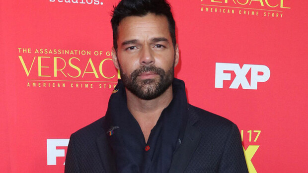 Suomalaistenkin lanteita keikuttanut latinokomistus Ricky Martin meni salaa naimisiin – nyt on kuuma pari! ricky martin