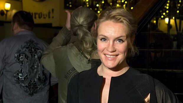 Uutta musiikkia julkaiseva Jonna Geagea: Nylon Beat -yhtyettä pyydetään säännöllisesti keikoille! Jonna