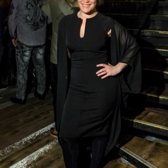 Uutta musiikkia julkaiseva Jonna Geagea: Nylon Beat -yhtyettä pyydetään säännöllisesti keikoille! Jonna