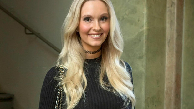 Suomen seksikkäin futisvaimo Metti Forssell ihastuttaa tyrmäävässä bikinikuvassa - katso! Metti Forssell julkaisi tyrmäävän bikinikuvan.