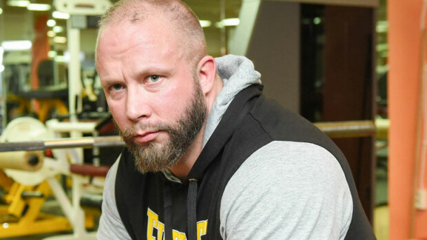 Kuukausi koomassa vei ex-gangsteri Marko Lönnqvistiltä 30 kiloa, tältä hän näyttää nyt - kuvat! ”Opettelin uudestaan puhumaan ja kävelemään!” Marko Lönnqvist laihtui sairaalassa.