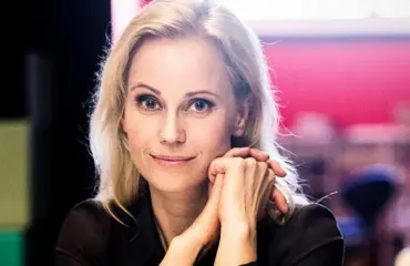Tässä on Silta-sarjaa tähdittävän Sofia Helinin komea aviomies - jokaisen naisen märkä päiväuni!