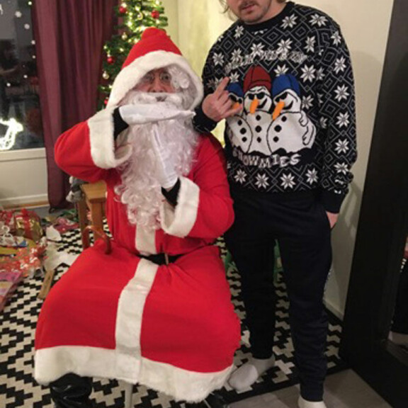 Pukki ja Teflon Brothersin Voli. Esko Eerikäinen joulupukkina