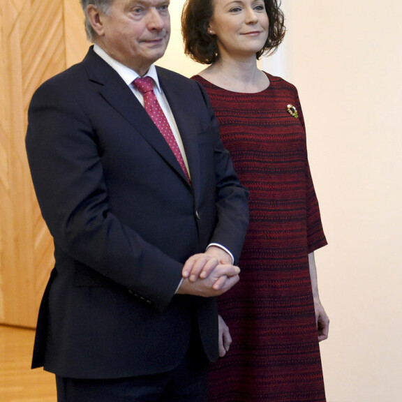 Tasavallan presidentti Sauli Niinistö ylistää vaimoaan Jenni Haukiota vahvaksi naiseksi: Meillä on samoja mielenkiinnon kohteita! Jenni Haukio ja Sauli Niinistö.