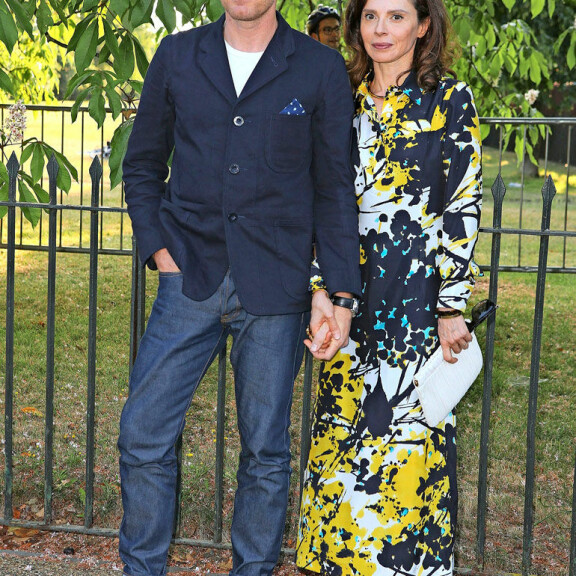 Tiesitkö? Nämä Hollywood-parit erosivat 2017 – suhteet kaatuivat salaimutteluun, skandaaleihin ja väkivaltaan! Ewan ja Eve