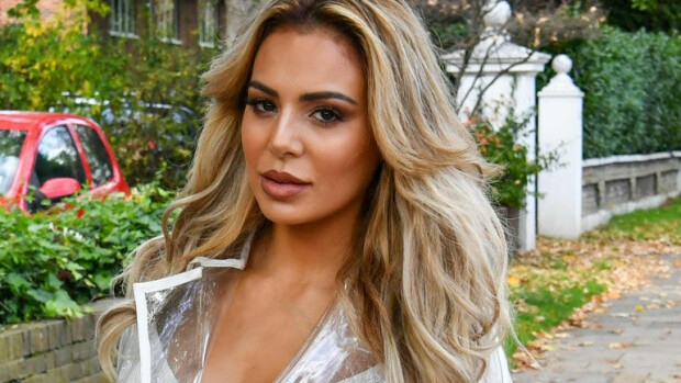 Uusi paljastus Sofia Belórfin yöstä UFC-supertähti Conor McGregorin kanssa: Yksityisbileissä yhteensä 6 miestä ja 10 seksipommia! Sofia Belórf ja seksipommit bilettivät UFC-tähden kanssa.