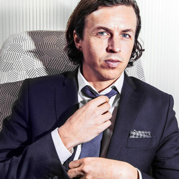 Salkkarit-kaunotar Mia Ehrnroothilla takanaan hullu vuosi: Uusi mies, raskaus ja kihlat! Mian rakas Joel Roos.