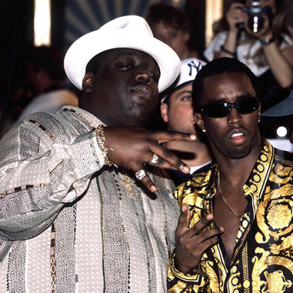 Huhhuh, Tupac Shakurin murha-ase löytyi jo lähes 20 vuotta sitten – syyttäjä kätki todisteen jengiväkivallan pelossa! Notorius Big