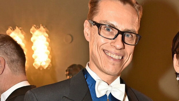 Alexander Stubbilla melkoinen ökylaukku: ”Piteli kuin kultakimpaletta” – kuva! Alexander Stubbilla on hieno kassi.