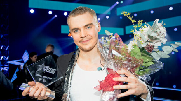 Mitäs mitäs, Elias Kaskinen jäätyi totaalisesti Tähdet, tähdet -studiolla! Elias Kaskinen piti suunsa kiinni.