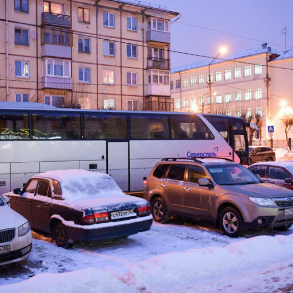Jokereiden KHL-matka Venäjällä: Yö Neuvostomuseossa, taistelu hotellikuolemaa vastaan, stroganoffia, shaibua ja sisua - lue jättireportaasi pelireissusta itärajan takana! Jokerit saapuu yksityisbussilla lentokentältä suoraan hotellille.