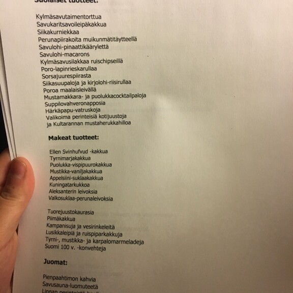 Oho, Linnan juhlissa tarjolla mustaamakkaraa - katso koko menu! Linnan menu 2017