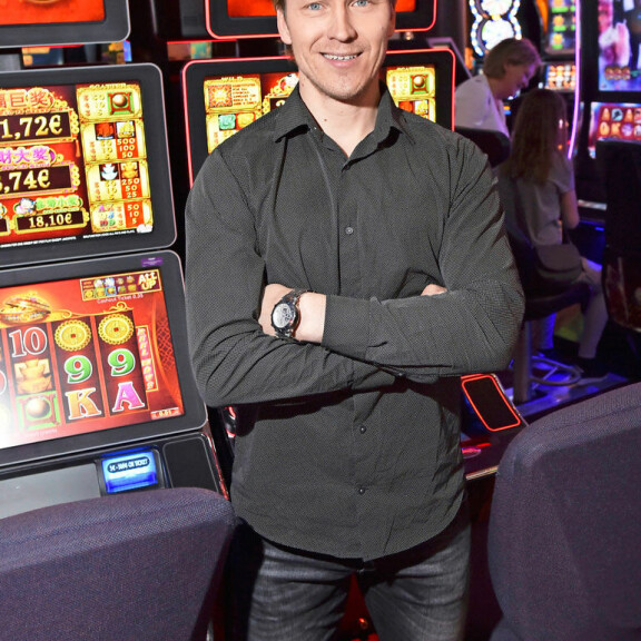 Nämä julkkikset nähdään Linnan juhlissa – katso! Alma on juhlien väripilkku! Toni Kohonen