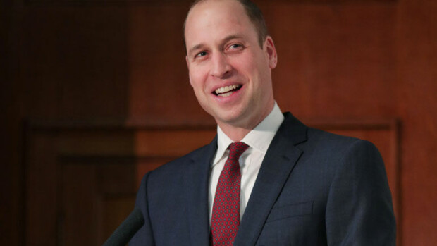 Prinssi William Suomessa: innostui pelaamaan jääkiekkoa - katso kuinka kävi! Prinssi William