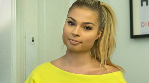 Missikaunotar Essi Unkuri, 19, muutti Helsinkiin – kämppiksenä lapsuudenystävä Emma: Olemme molemmat rauhallisia! Essi Unkuri viihtyy Helsingissä.