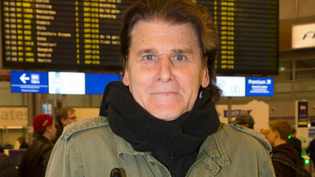 Jätetty Frederik, 72, avautuu erostaan: Elätin Riikkaa kaikilla mahdollisilla tavoilla – ostin hänelle 60 000 euron Bemarinkin! Laulaja Frederik tilittää eroaan Seiskalle.