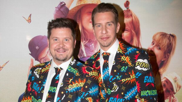 Janne Kataja ja Aku Hirviniemi asukaksosina: Apua, mikä enskari-look! Janne Kataja ja Aku Hirviniemi