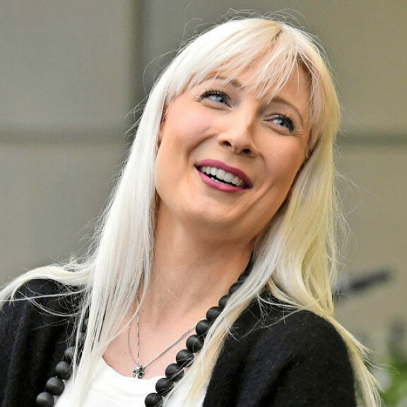 Tällaisia ovat presidenttiehdokkaiden kotitalot: Tuula Haatainen asuu ankeasti, Matti Vanhasella upea omakotitalo – kuvat! Laura Huhtasaari