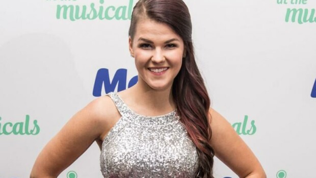 Saara Aalto sai yllättäen isovelipuolen - edes tämän äiti ei tiennyt kuka hänen lapsensa isä on! Lue uskomaton tarina! Saara Aalto löysi velipuolensa.