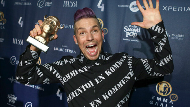 Antti Tuiskun sokki-ilmoitus – vetäytyy julkisuudesta! Antti Tuisku