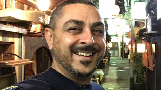 Arman Alizad otti Viimeinen ristiretki -kuvauksissa kivuliaan tatuoinnin, tällainen se on - kuva! ”Kuulosti kuin olisi hinkattu raastimella” Arman kävi Japanissa ottamassa tatuoinnin.