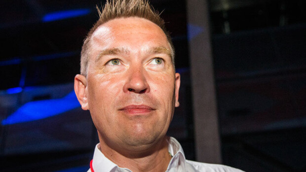 #MeToo-kampanjaa arvostava perussuomalaisten kansanedustaja jäätyi täysin kuultuaan Teuvo Hakkaraisen möläytyksestä – ”Sanotaan näin, että…” Tom Packalén