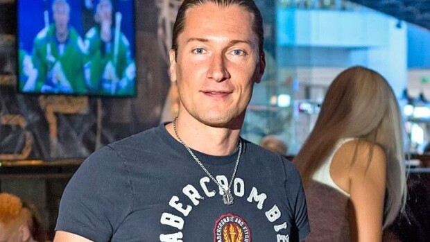 Tomi Metsäkedolta raju tilitys Tähdet, tähdet -potkuista: anelee anteeksiantoa kourintakohusta - avautuu liiallisesta juhlimisestaan! Tomi Metsäketo