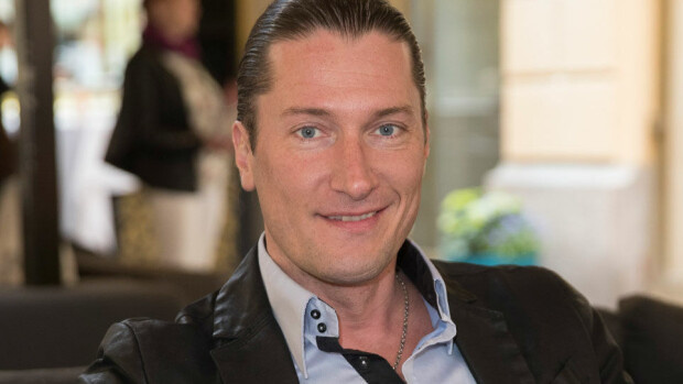 Tomi Metsäketo avautuu Facebookissa kourimiskohusta - selitykset poikivat vihaisen kommenttivyöryn: 'Tiedät hyvin, mitä olet tehnyt!' Tomi Metsäketo