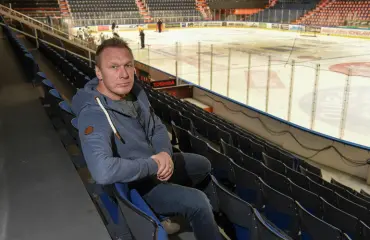 Huume- ja talousrikoskohuissa ryvettynyt ex-kiekkoilija Mika Lartama pyysi lapsiltaan anteeksi: Hakeuduin psykoterapiaan! 