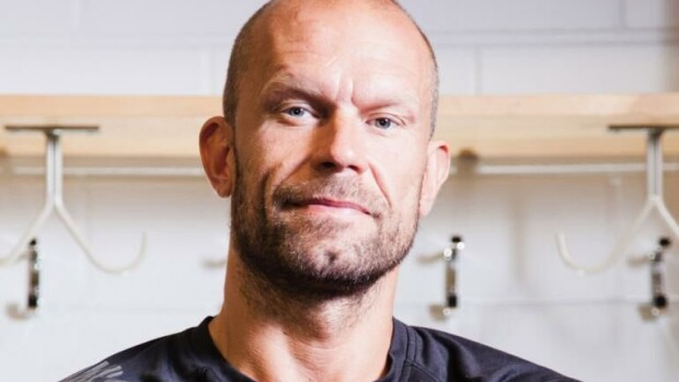 Jere Karalahti myöntää kirjassaan myös uhkapeliongelmansa - hävisi lyhyessä ajassa 200 000 dollaria! Jere Karalahti