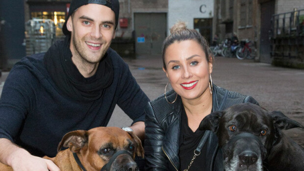 Radiosta tuttu juontajakaunotar esitteli rakkaansa – YleX-tähti asuu yhdessä näyttelijäkomistuksen kanssa: ”Kai tämän voi kertoa…” Jaakko Ohtonen ja Alma Hätönen