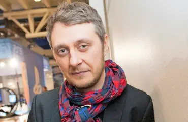 Supercell-miljonääri Lasse Louhento, 41, rakennuttaa 400 neliön ökytalon kaikilla herkuilla: 1,7 miljoonan euron tuplatontti – kuvat!