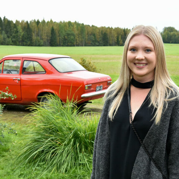 Kajaanilainen Satu Tuuli Karhu, 22, nappasi jo uransa ensimmäisen elokuvapääroolin, vaikkei ole vielä edes valmistunut Teatterikorkeakoulusta. Kajaanilainen Satu Tuuli Karhu, 22, nappasi jo uransa ensimmäisen elokuvapääroolin, vaikkei ole vielä edes valmistunut Teatterikorkeakoulusta.
