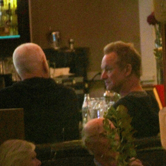 Paparazzi iski: Rocklegenda Sting istuskeli baarissa Helsingissä - kuva! sting kämpissä by tubli