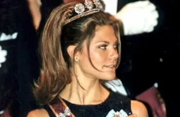 Lapinjärven ilotytöt, Speden miljoonatulot, kruununprinsessa Victorian anoreksia… Nämä asiat puhuttivat 20 vuotta sitten! 